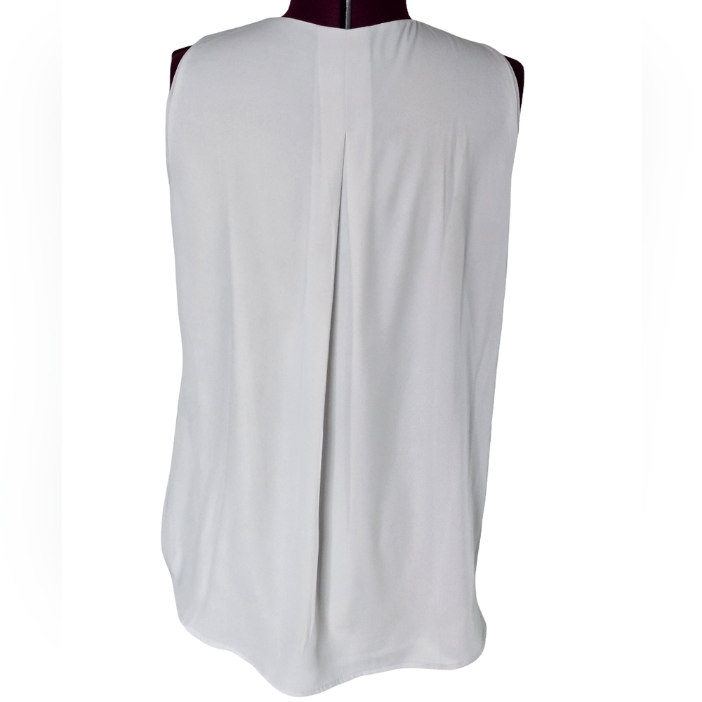 White House Black Market Light Gray Sleeveless Blouse - Picture 2 of 7